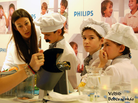 La cocina de los mini chefs, niños enseñando hábitos saludables a los mayores