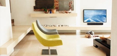 Tres lugares diferentes al salón de casas para ubicar tu barra de sonido
