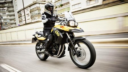 Motorpasión a dos ruedas: de BMW F Series renovadas a radares de ruido