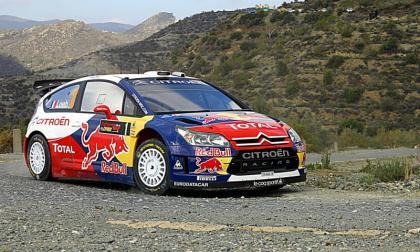 Sébastien Loeb líder tras el primer bucle