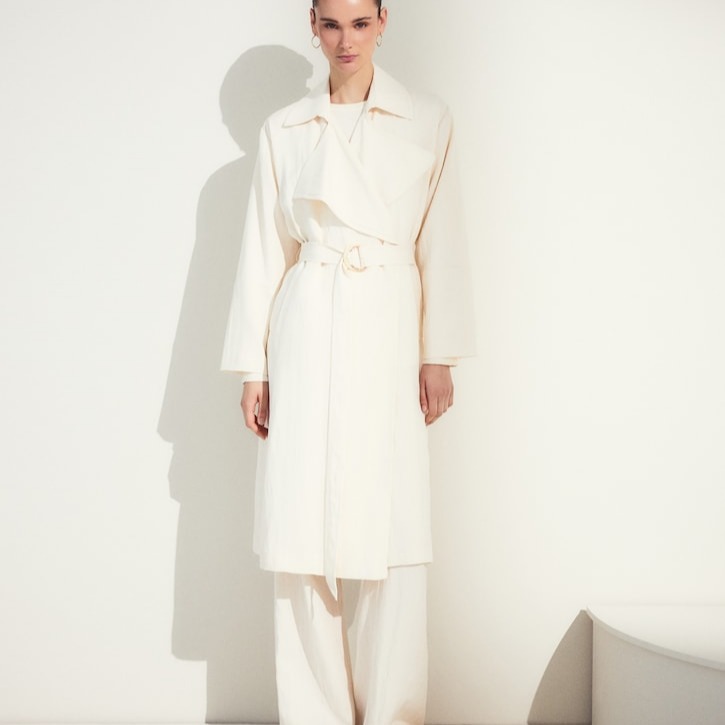 Woman El Corte Inglés - Trench largo de mujer en tejido sarga.