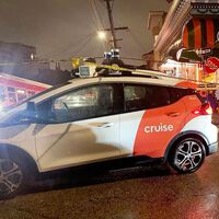 La cara B de la conducción autónoma: acusan a dos robotaxis de Cruise de retrasar una ambulancia y provocar la muerte del paciente