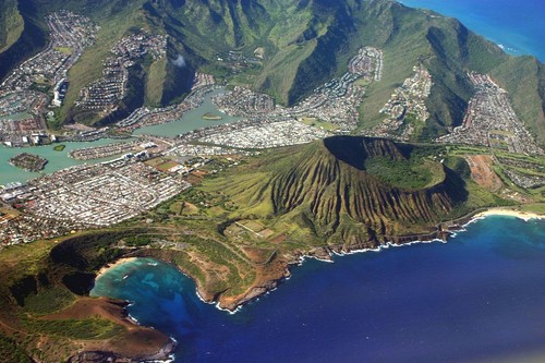 Trekking en Diamond Head: atravesando una base militar para tener la mejor panorámica de Honolulu