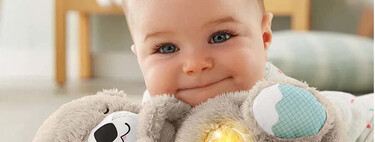 Esta adorable nutria de Fisher Price ayuda a dormir a tu bebé y puedes encontrarla súper rebajada en Lidl, más barata que en Amazon y Carrefour