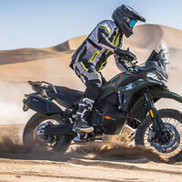 Otra trail china quiere romper el mercado. Cuesta menos de 10.000 euros y viene armada como una BMW GS 