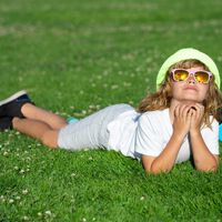 Nem atividades extras, nem ensino digital: a ciência prova que o método inesperado para desenvolver a inteligência das crianças é mais simples e banal do você imagina 