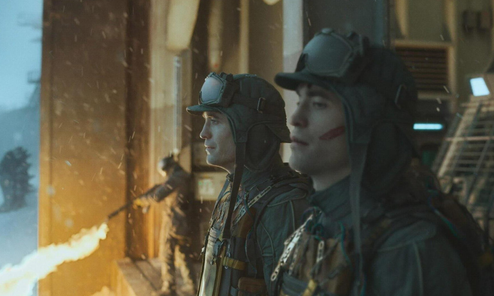 Mickey 17 2025 Robert Pattinson