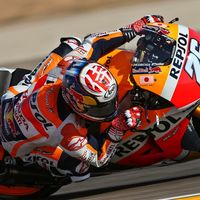Dani Pedrosa vuelve fracturarse la clavícula derecha, se perderá al menos el GP de Japón