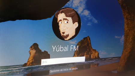 Cómo ocultar cuentas de usuario en Windows 10