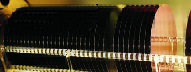 Intel and TSMC Lead the Photonic Chip Revolution—But China Just Entered the Race