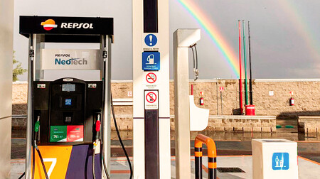 Gasolinera Repsol Repostaje