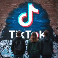 "No existe un método infalible para confirmar la edad": el dolor de cabeza de TikTok es bloquear la entrada a los menores de 13 años