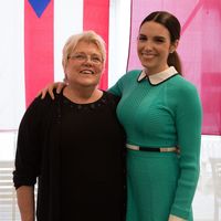 21 años después, una estudiante agradece a su profesora del colegio y la invita a su graduación de Harvard