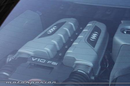 Audi R8 V10