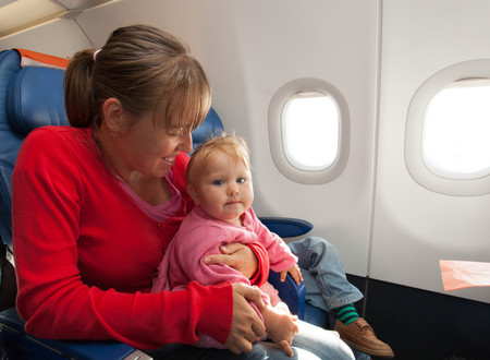 Japan Airlines señala qué asientos están ocupados por niños para que los pasajeros puedan sentarse lejos: una medida polémica