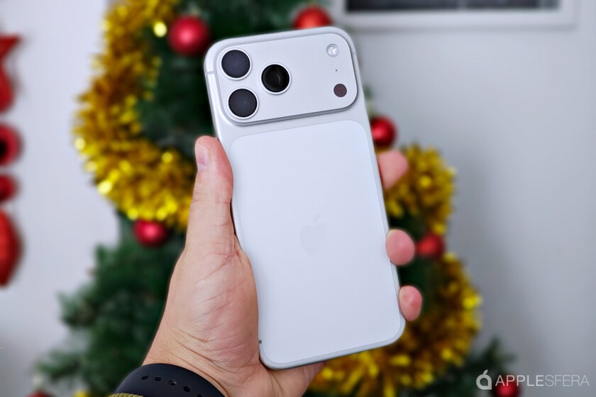 Llevo tres meses usando el iPhone 17 Pro Max y puedo decir que es el mejor que he tenido nunca. Y no solo porque sea el último