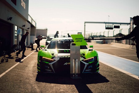 Rossi Se Estrena Como Piloto De Gt 007