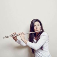 "Aprender música juntos refuerza el vínculo entre padres e hijos" Entrevista a la profesora del método Suzuki Laura Dudley