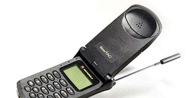 モトローラ　StarTAC Teléfonos con Historia I: Motorola Startac