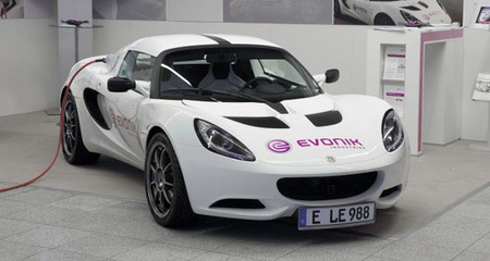 Evonik presenta la versión eléctrica del Lotus Elise
