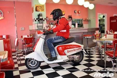 Lambretta LN 125, prueba (conducción en ciudad y carretera)