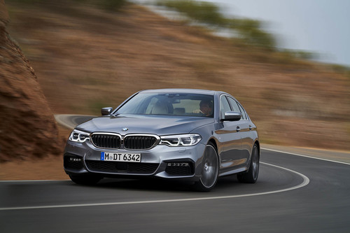Híbrido plug-in y un M550i más rápido que el M5, así son los nuevos motores del BMW Serie 5 2017