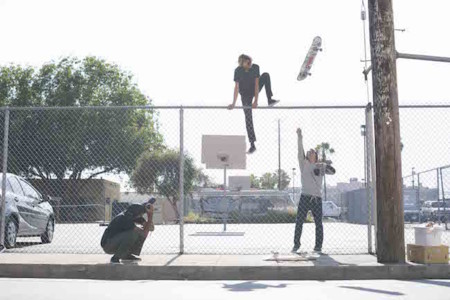 Ya no se te caerán más las gafas al hacer deporte, los Skaters han trabajado con Oakley para conseguirlo