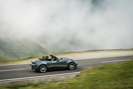 Mazda Mx5 Roadster Nd Gris Capota Bajada
