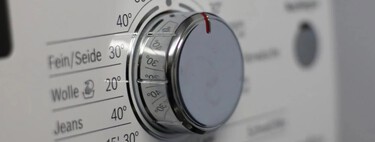 Utilizar el programa rápido de tu lavadora no siempre es la mejor idea: estos son los inconvenientes de hacerlo 