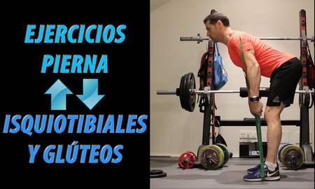 Cinco ejercicios de glúteo e isquiotibiales con poco (o sin) material