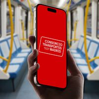 Está terminando 2025 y seguimos sin el abono de transportes de Madrid en iPhone. Y ya sabemos de quién es la culpa