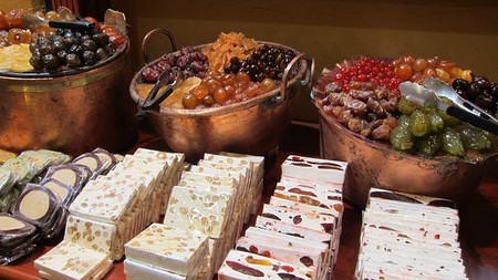 El turrón, aumenta sus ventas y atrae el turismo
