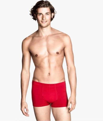 H&M nos adelanta la moda íntima y baño de la próxima temporada