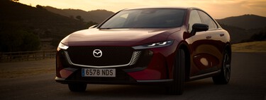 Después de probar el Mazda 6e solo podemos decir una cosa: para lo malo y lo (muy) bueno, se nota su origen chino