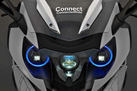 BMW se apunta a la moda Star Wars con el prototipo K 1600 GTL Connected Ride, con tecnología láser
