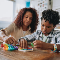 TDAH e autismo parecem mais comuns hoje em dia — mas a ciência explica por que não são 