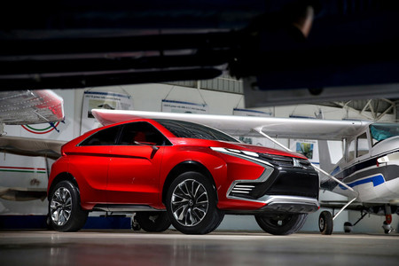 Mitsubishi XR-PHEV II Concept, camino de Ginebra