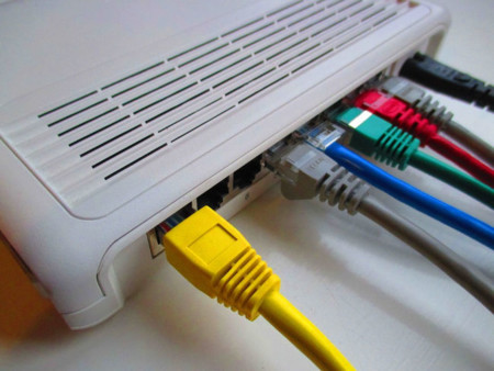 Por qué tu empresa debería invertir en un router propio
