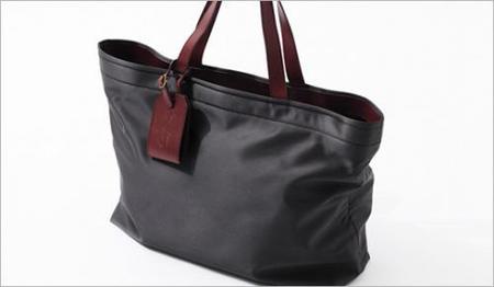 Lanvin cumple 120 años y lo celebra con un exclusivo bolso