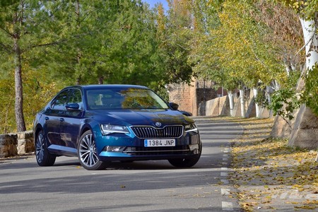 Skoda Superb 2 0 Tdi 150 L K 081