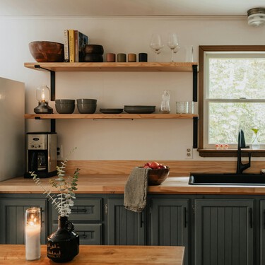 Leroy Merlin tiene el organizador de cocina más bonito y funcional. Soluciona el caos en tu encimera por menos de 25 euros