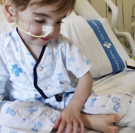 Un niño de menos de dos años recibe los pulmones donados por un bebé en paro cardiaco: una operación única en España