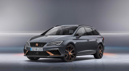 El CUPRA León tendrá una variante híbrida enchufable y podría presentarse dentro de poco