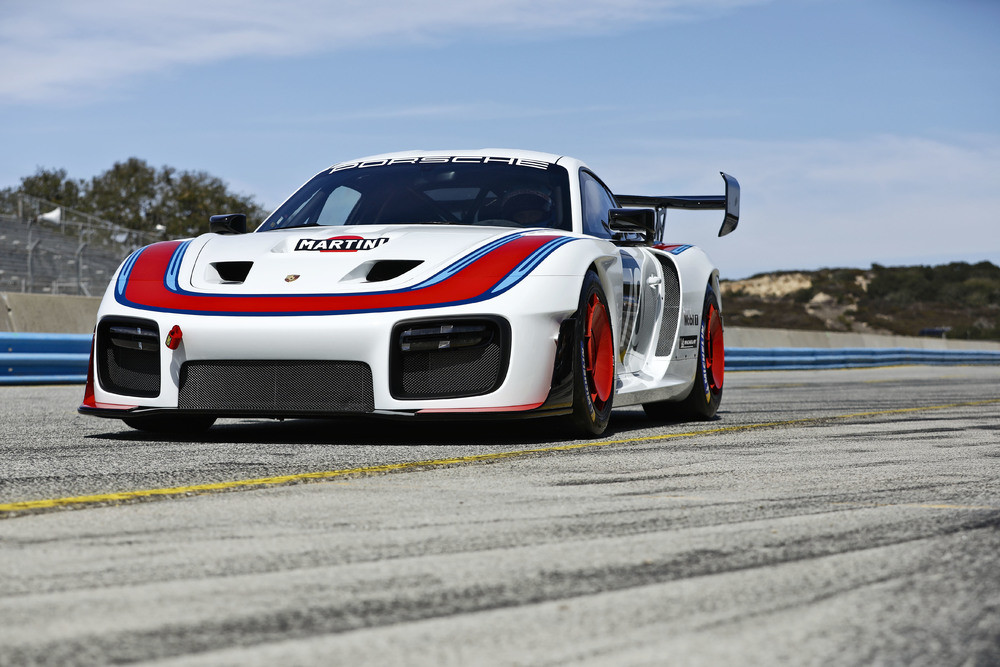 Revive la leyenda: Un nuevo Porsche 935 fue presentado en Rennsport 