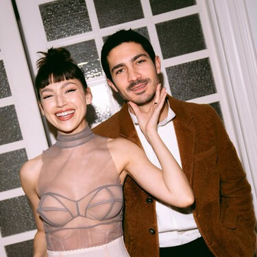 Así es la casa de Úrsula Corberó y Chino Darín en el corazón de Barcelona: una joya minimalista, luminosa y azulejos vintage 