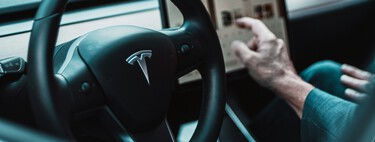 French Tesla Owners Are Requesting Refunds for Their Cars. There’s Only One Culprit 