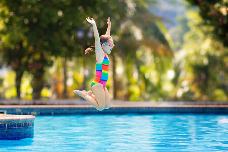 Verano y niños: cómo evitar infecciones en la piscina