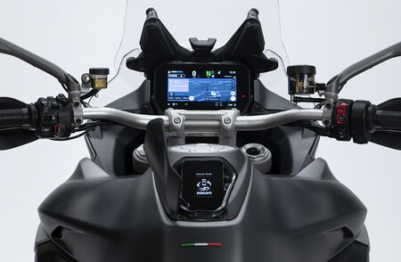 Ducati Multistrada V4 2021 1