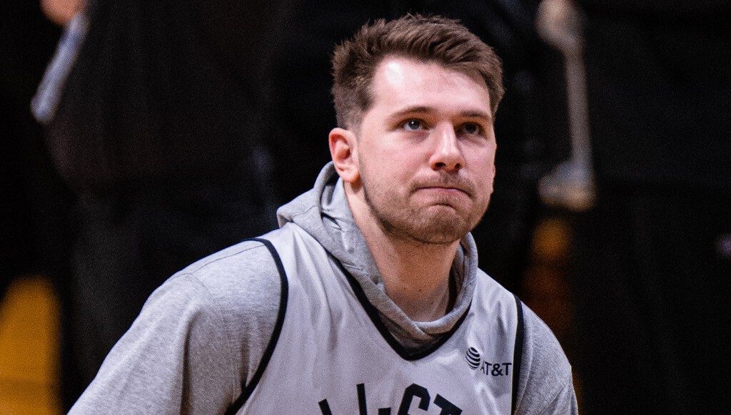 El resumen de IA de Google lo carga el diablo, y lo demuestran los centímetros que (no) saltó Luka Doncic