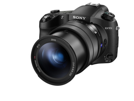 Sony DSC-RX10 III, llega con mejorado y potente objetivo en un cuerpo continuista